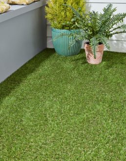 Artificial Grass: A Versatile Option for Both Residential and Commercial Spaces