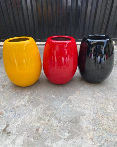 MODERN FIBERGLASS FLOWER POTS (EGG CLASSIC SHAPE)