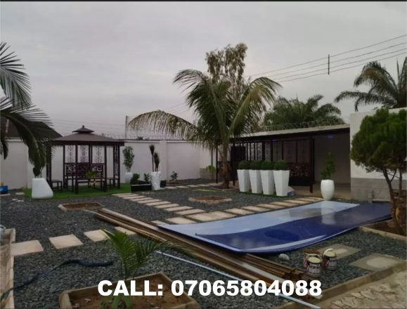 Inspiring ways/ideas to beautify your front yard using fiberglass vases